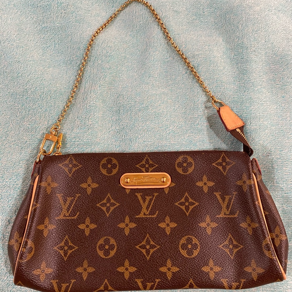 Louis Vuitton Monogram Canvas Eva Clutch Bag